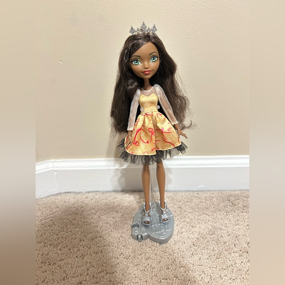 Ever After High Justine Dancer Doll